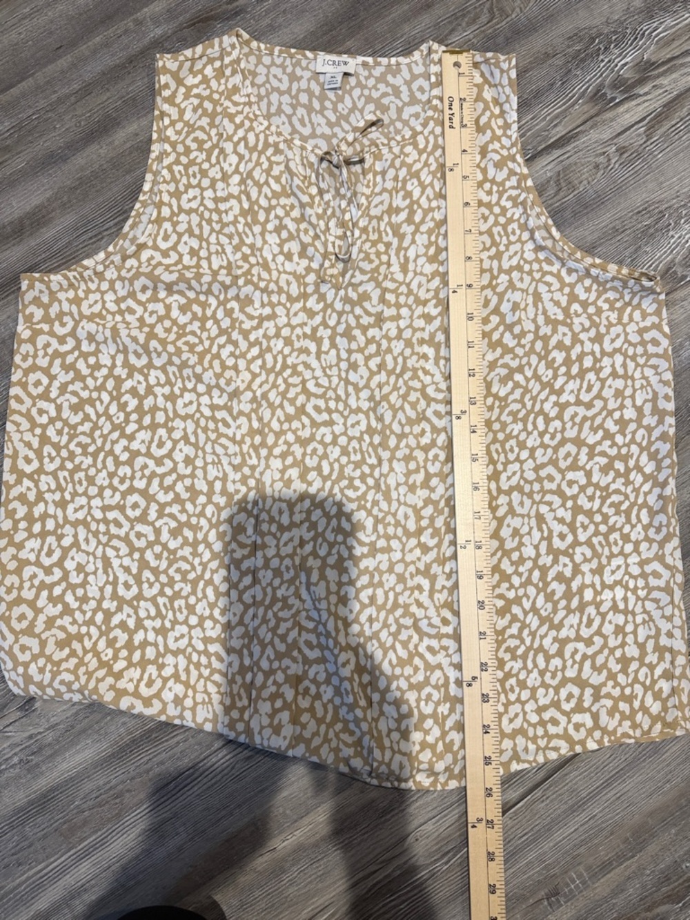 J. Crew Women's Beige Leopard Print 🐆Blouse - Picture 9 of 10